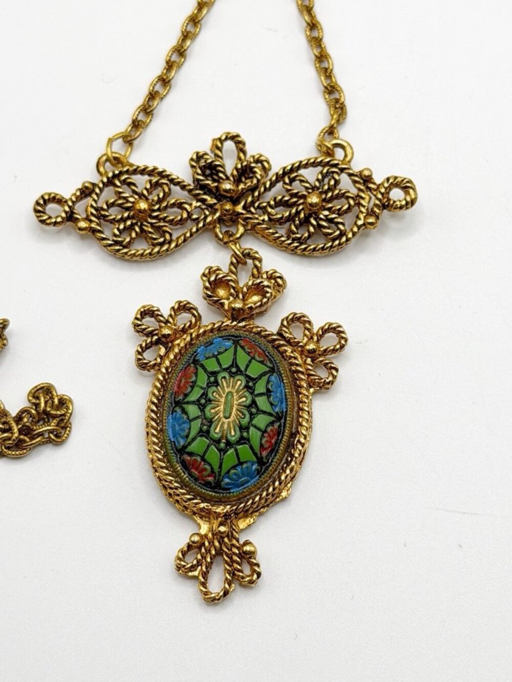 LJM Laurentian Faux Mosaic‎ Enameled Stone Ornate Gold Tone Necklace 26”